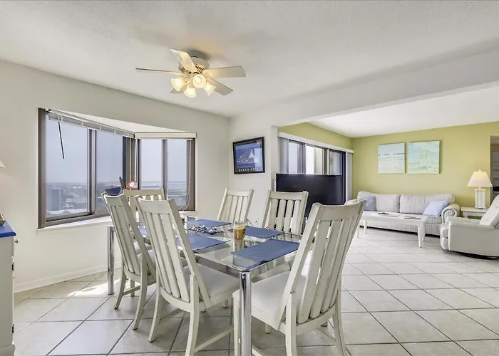 Ocean Front 2 Bedroom With Outdoor Pool! Ferienhaus *