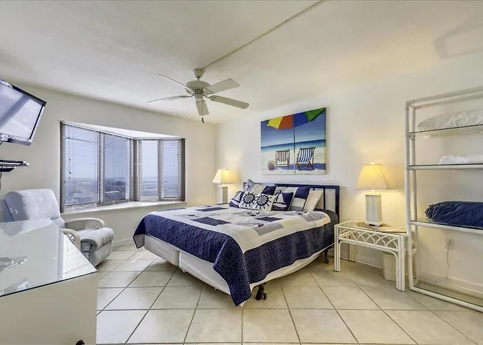 Ocean Front 2 Bedroom With Outdoor Pool! * Ocean Stadt