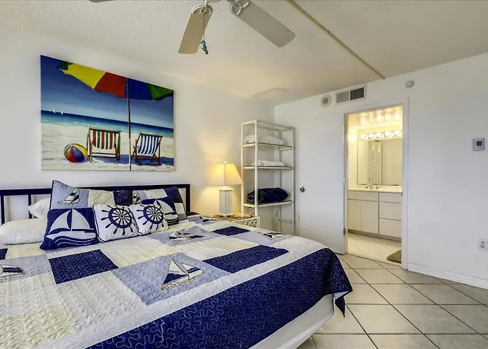 Ocean Front 2 Bedroom With Outdoor Pool! Ferienhaus