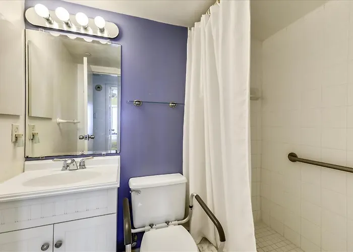 Ocean Front 2 Bedroom With Outdoor Pool! Ocean Stadt