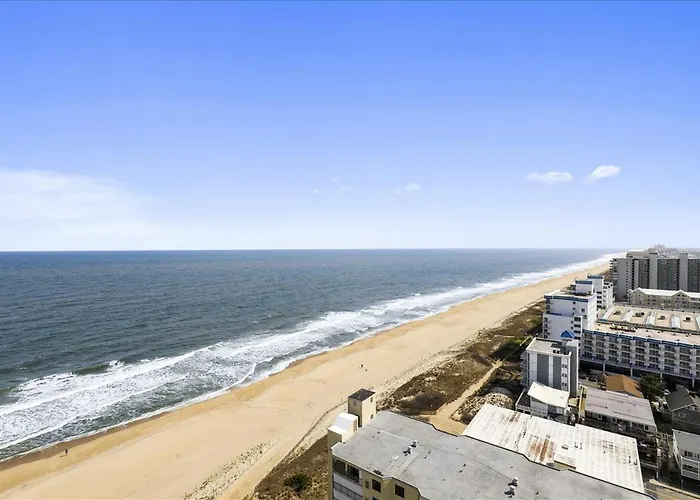 Ocean Front 2 Bedroom With Outdoor Pool! Ferienhaus