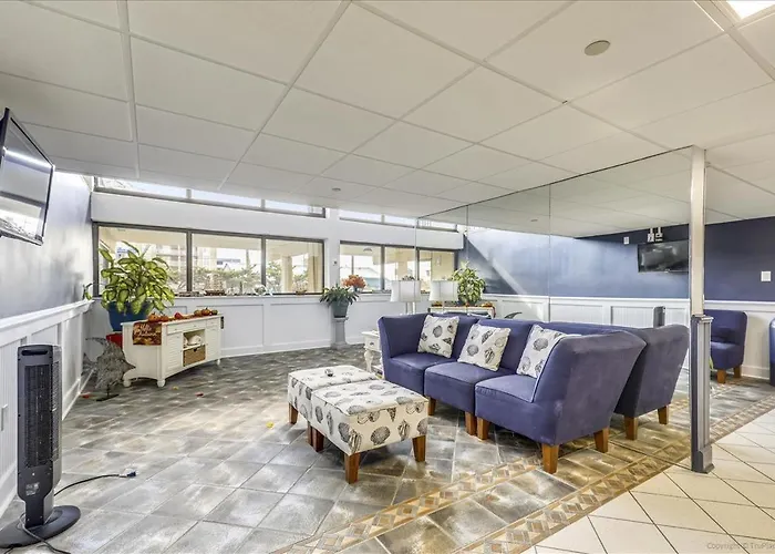 Ocean Front 2 Bedroom With Outdoor Pool! Ferienhaus *
